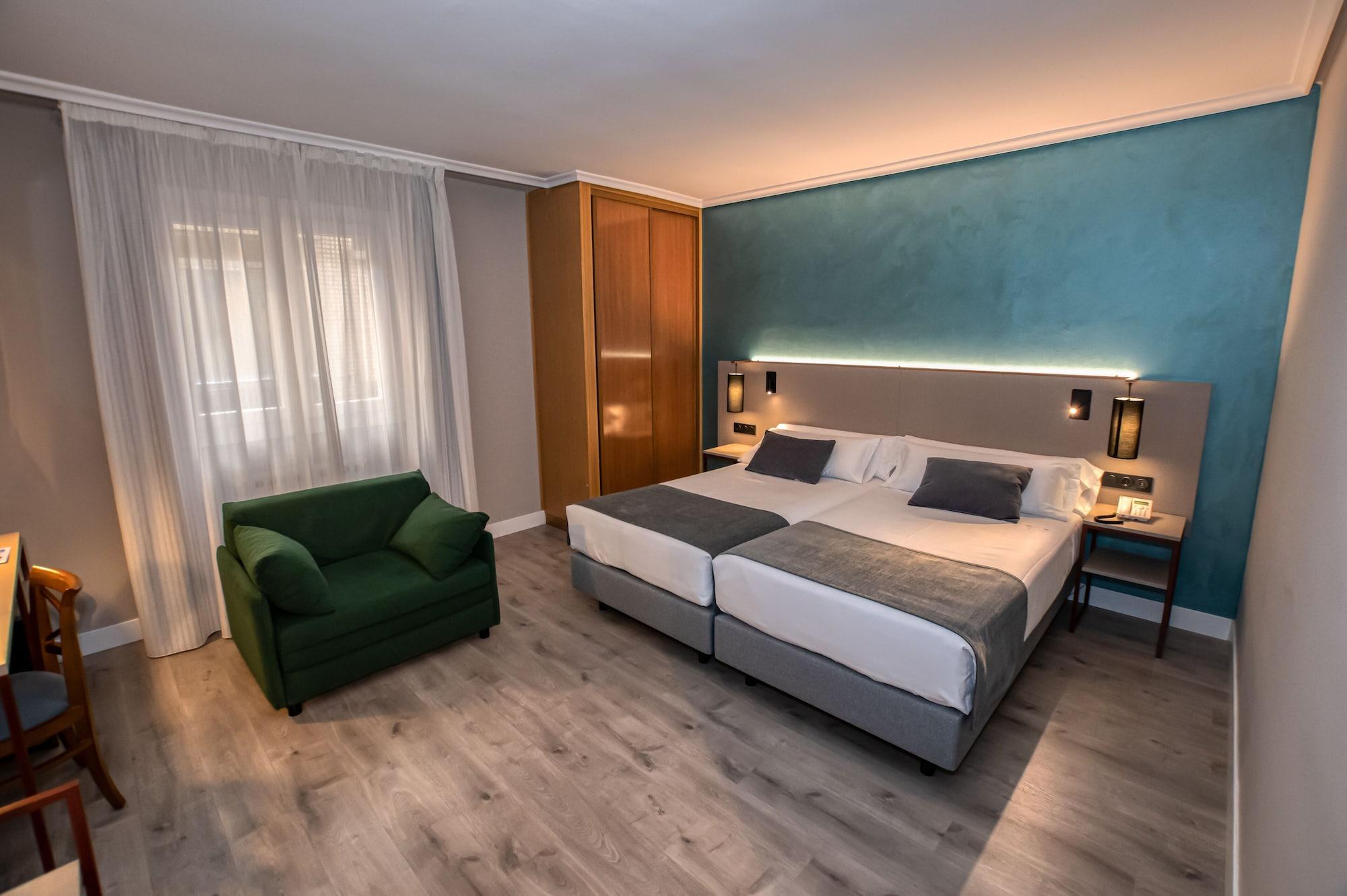 Hotel Castilla Vieja Palencia Bagian luar foto