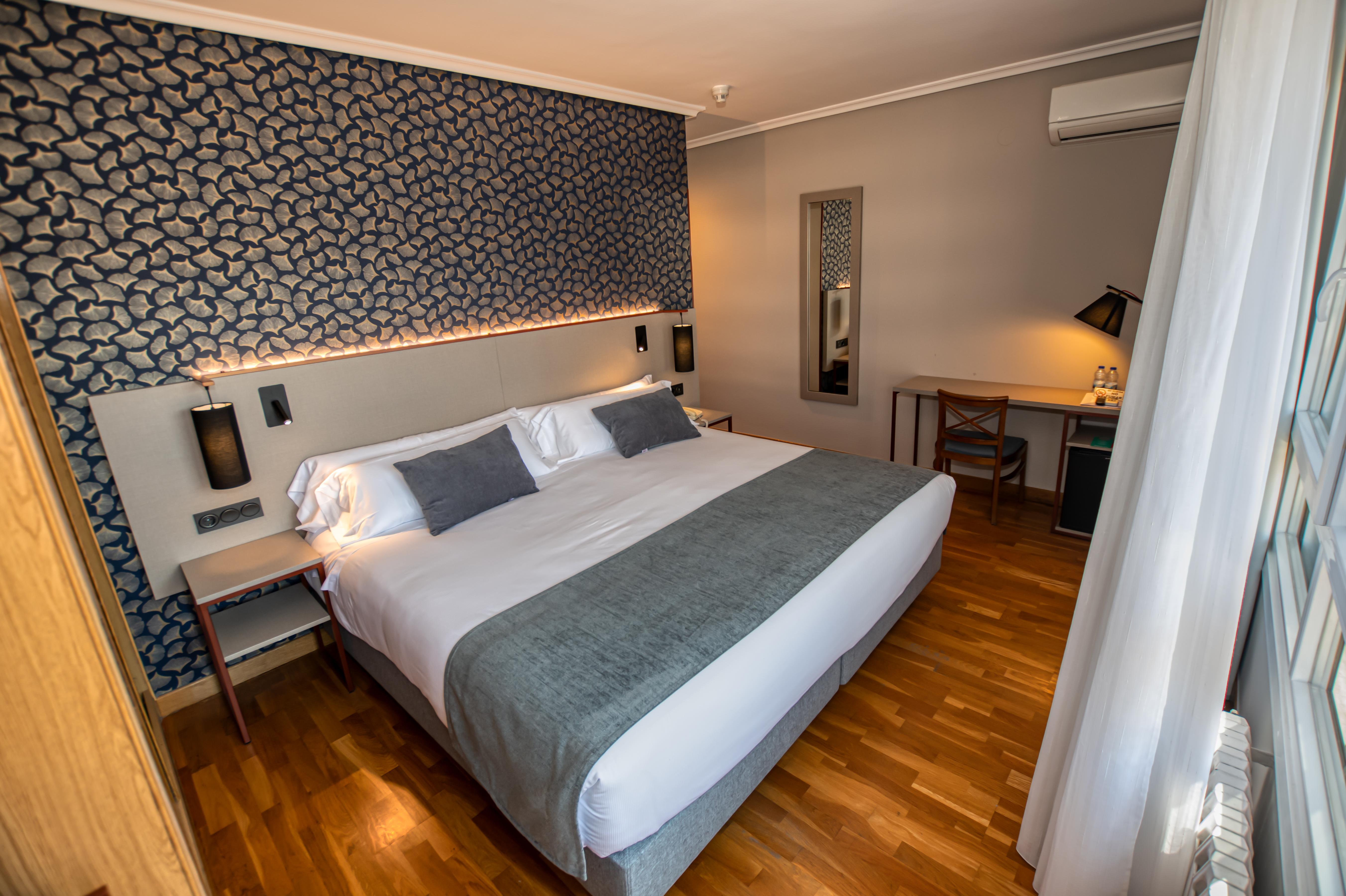 Hotel Castilla Vieja Palencia Bagian luar foto