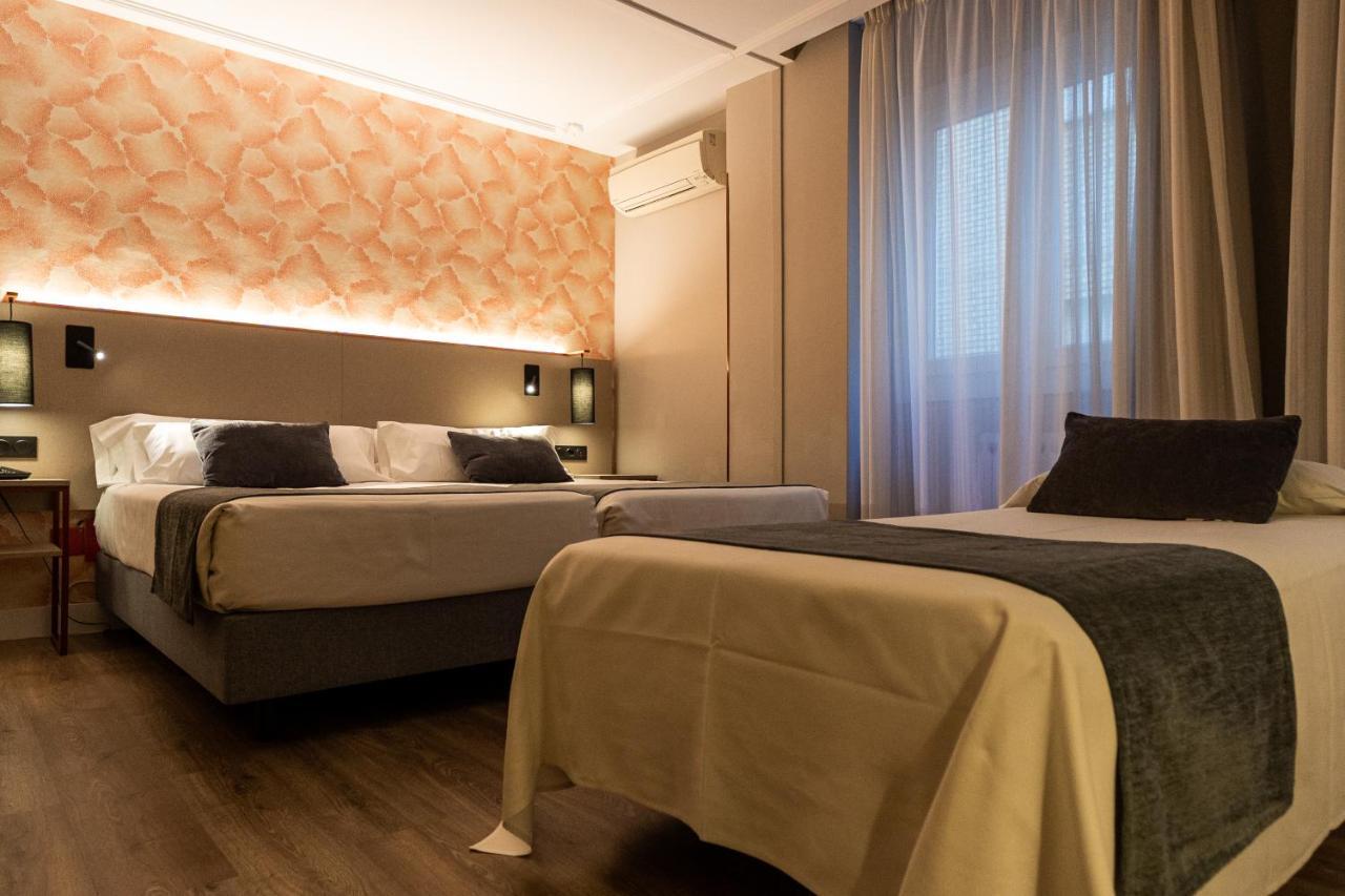 Hotel Castilla Vieja Palencia Bagian luar foto