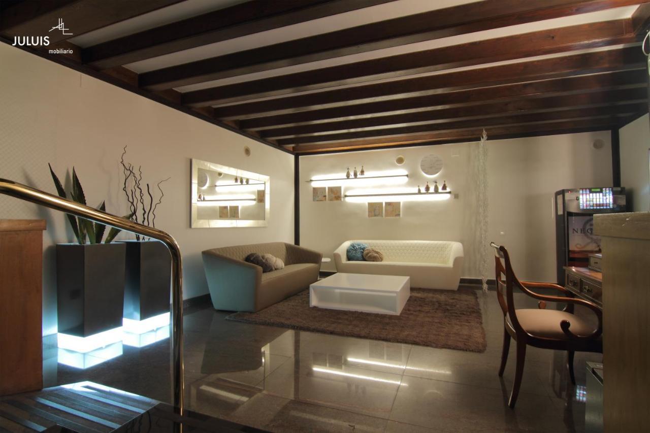 Hotel Castilla Vieja Palencia Bagian luar foto