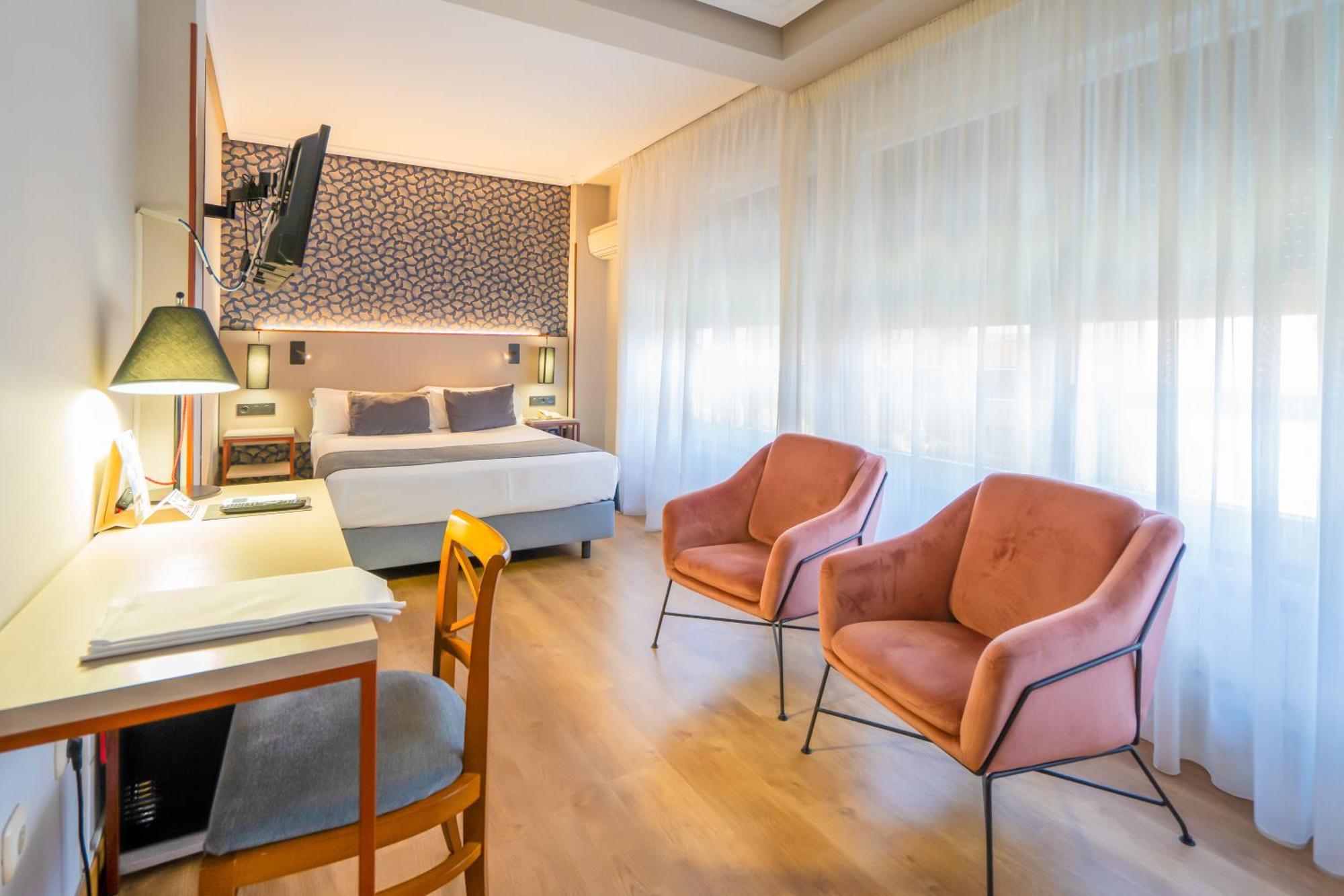 Hotel Castilla Vieja Palencia Bagian luar foto